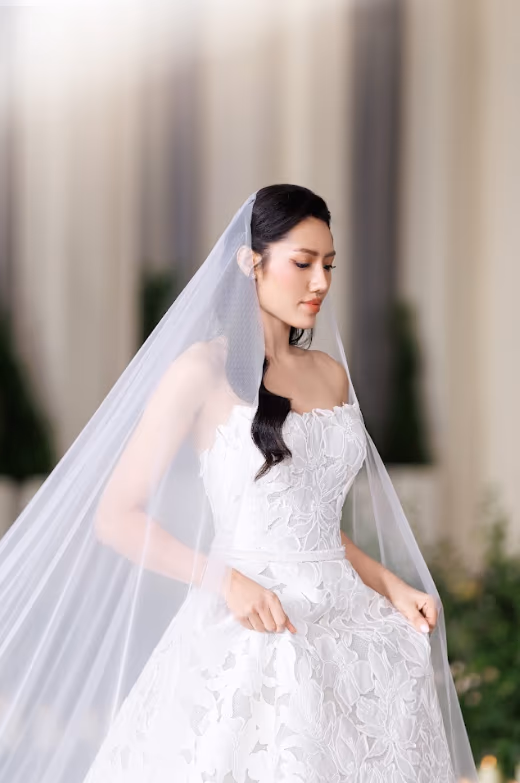 THE CUTOUT LACE BODICE & TRANSLUCENT DRAPE